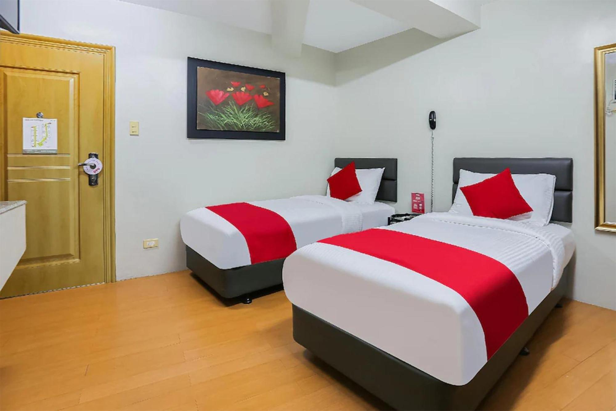Anglo Residences Manila Quezon City Esterno foto