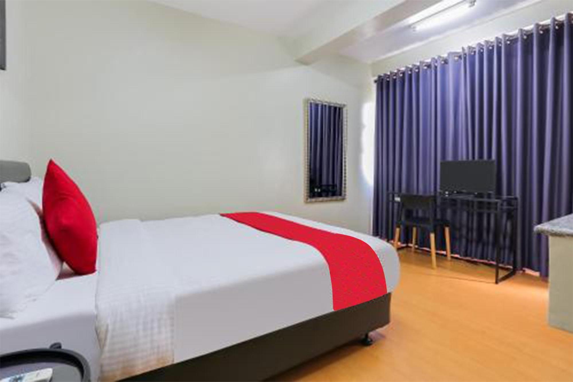 Anglo Residences Manila Quezon City Esterno foto