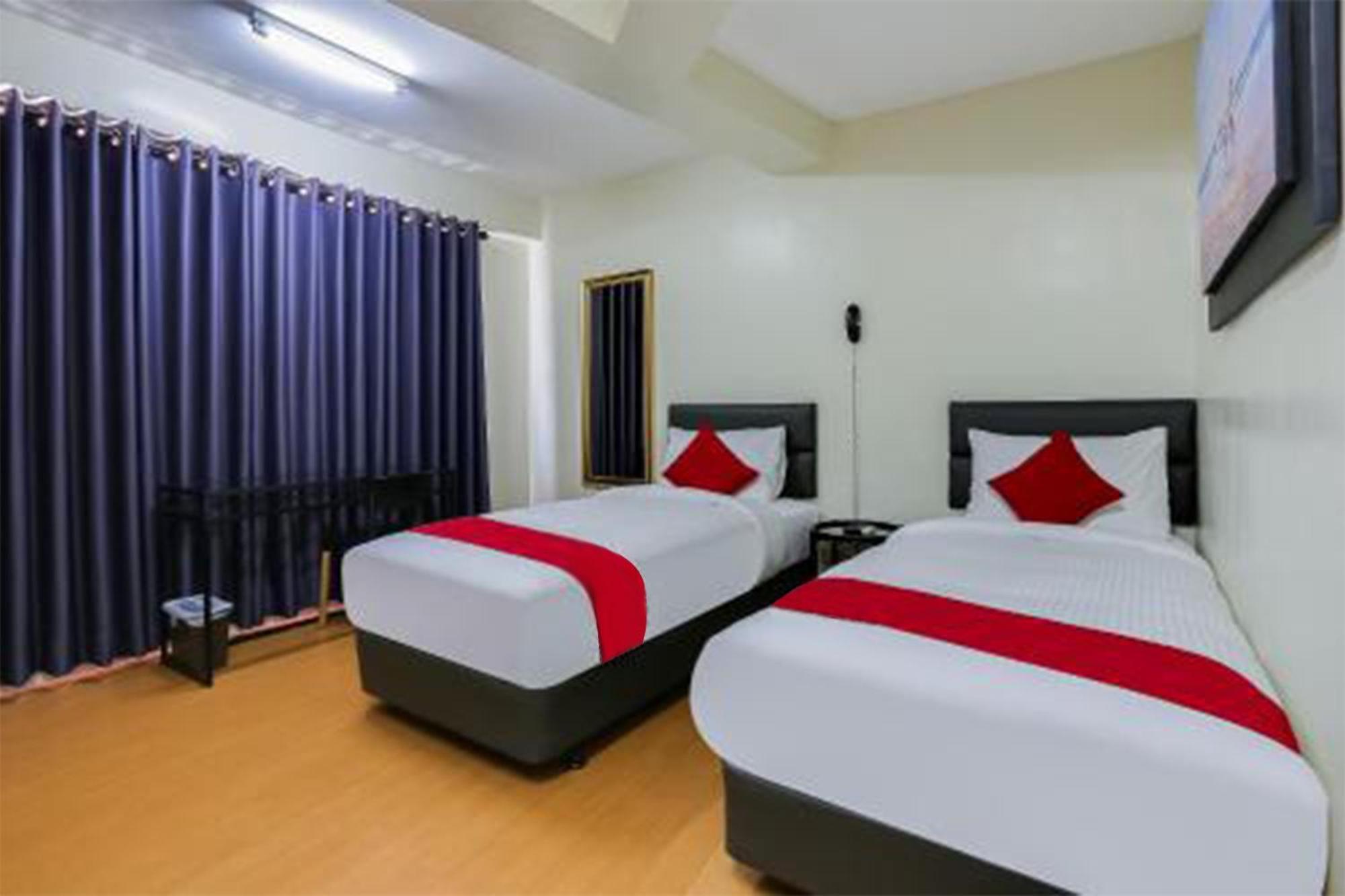 Anglo Residences Manila Quezon City Esterno foto