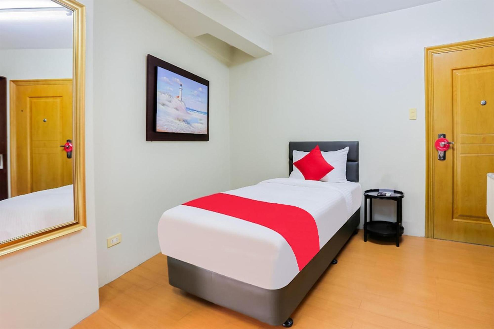 Anglo Residences Manila Quezon City Esterno foto